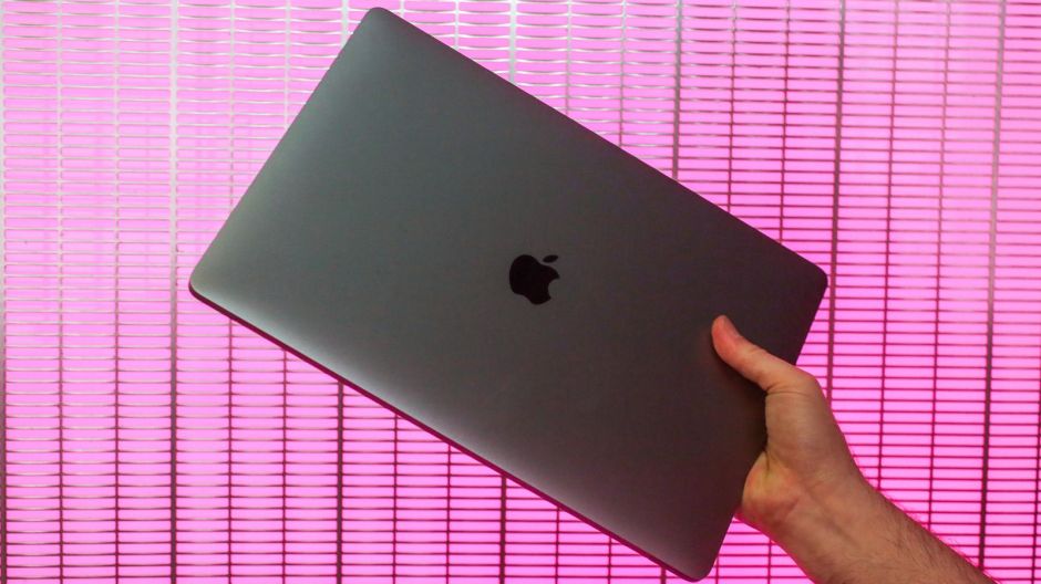 04-apple-macbook-pro-15-inch-2018